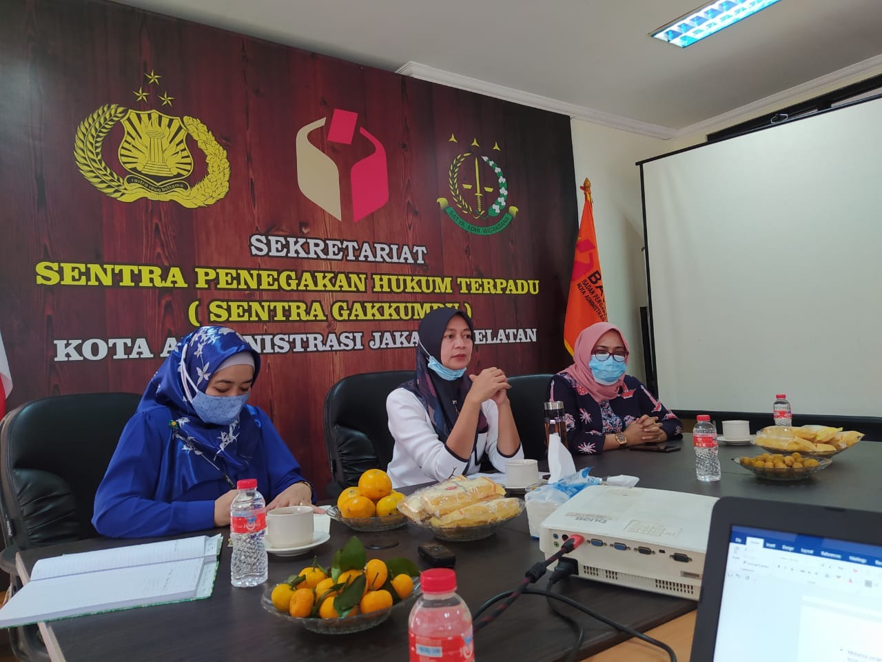 KUNJUNGAN KERJA BAWASLU PROVINSI DKI JAKARTA KE SEKRETARIATAN BAWASLU JAKARTA SELATAN