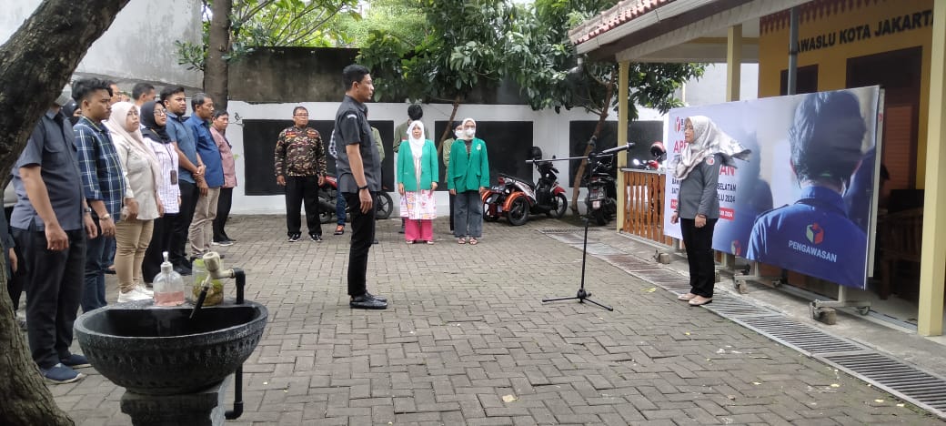 Apel Siaga Bawaslu Jakarta Selatan Menuju Pemilu 2024, Mahasiswa: Tolong Aduan Masyarakat ditandaklanjuti