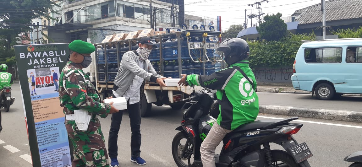 Bawaslu Jaksel Berbagi Hari ke Tiga